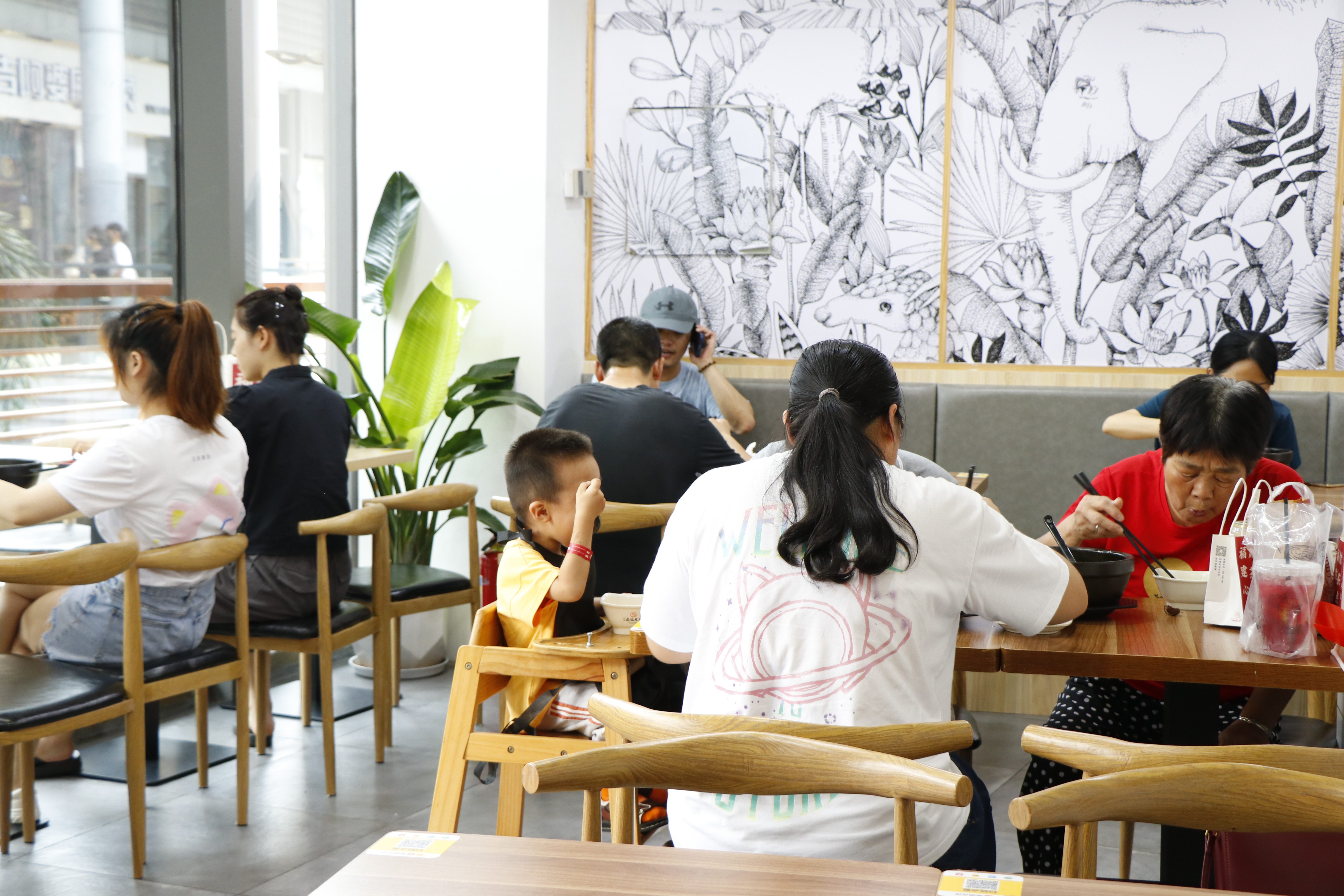 開店選擇十秒到過(guò)橋米線容易成功嗎？