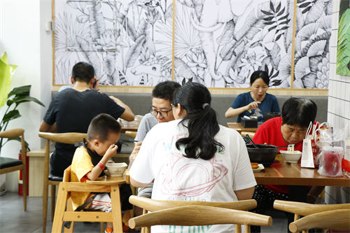 十秒到過橋米線