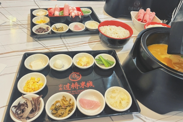 到十秒到過橋米線，感受滿滿的儀式感