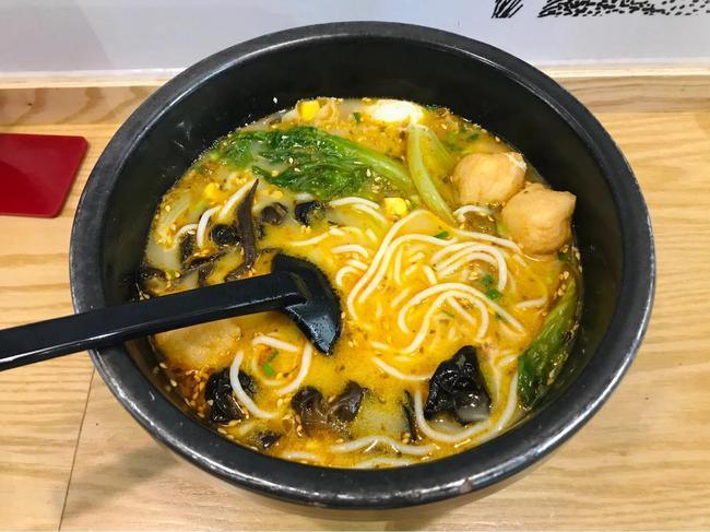鄉(xiāng)鎮(zhèn)十秒到云南米線可以加盟嗎？如何開好一家米線店？